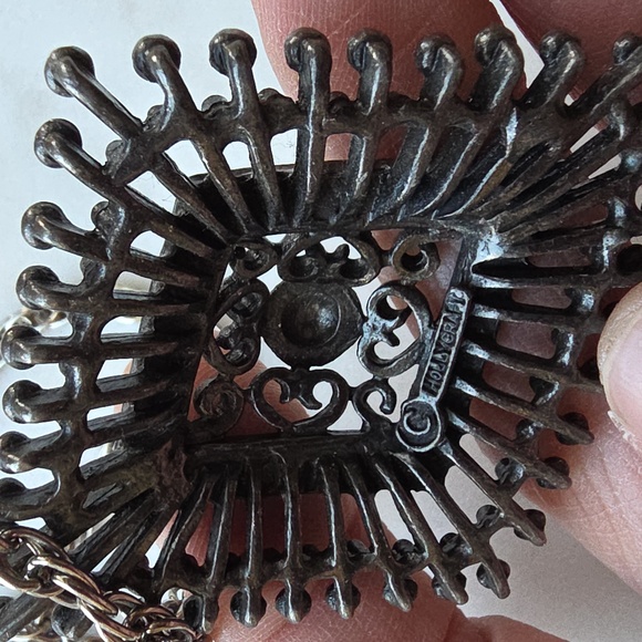 Vintage Hollycraft brutalist pendant necklace. - Picture 7 of 13